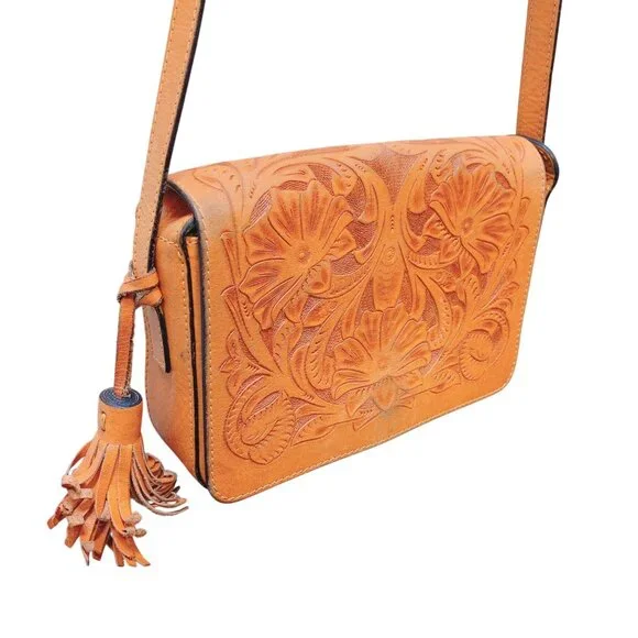 Vintage Bolsa Canela Embossed Leather Crossbody Bag With Floral Design - Picture 1 of 9